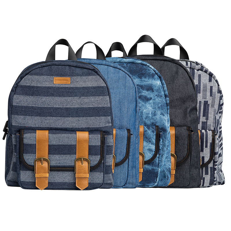 simple backpack in jean
